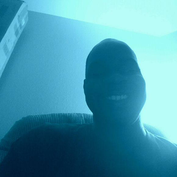 Profile Picture of Cornelius Thomas (@onealthomas636) on Poshmark