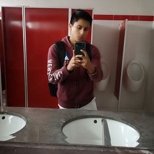 Profile Picture of Axel Flores (@Axelflores161) on Twitter