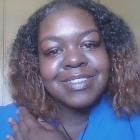 Profile Picture of Jasmine Hucks (@jazz910) on Poshmark