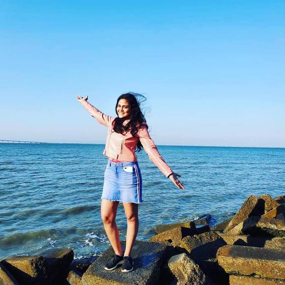 Profile Picture of Nishita Shah (@nishitashah) on Poshmark