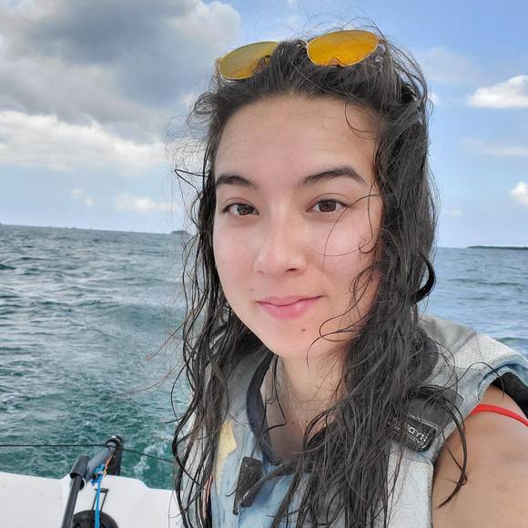 Profile Picture of Natalie Imamura (@natahue) on Poshmark