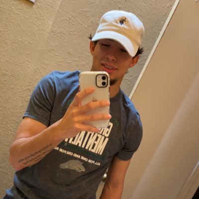Profile Picture of Jonathan Rivas (@johnny_boy1008) on Twitter