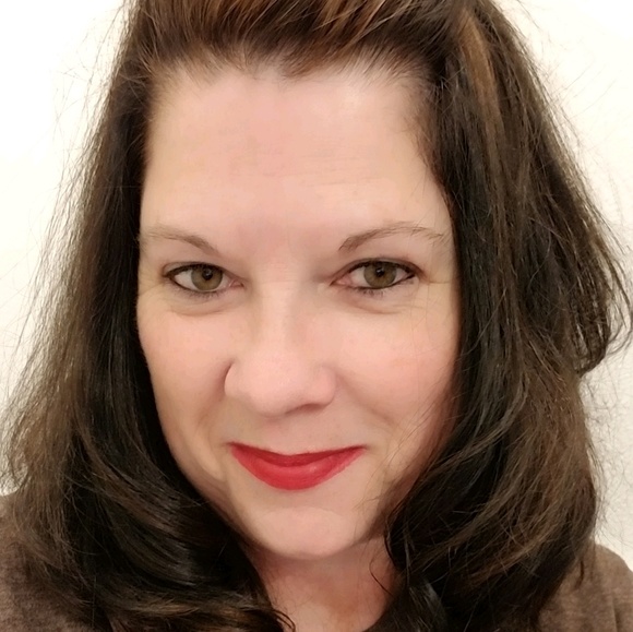 Profile Picture of Georgetta Shiflett (@znurseygirl67) on Poshmark