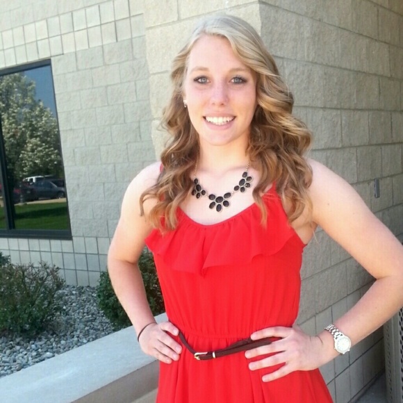 Profile Picture of Stephanie Tylicki (@stylicki) on Poshmark