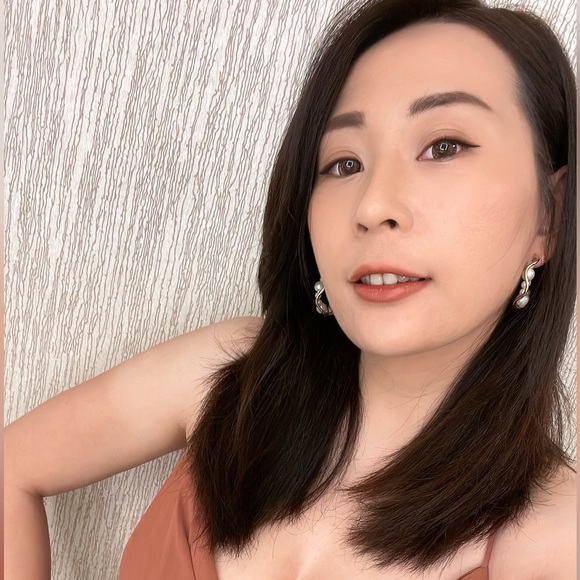 Profile Picture of Judy Wang (@happyjujuju) on Poshmark