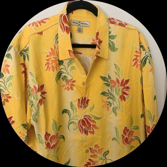 Profile Picture of Erika Romagnoli (@shirtsshoesmore) on Poshmark