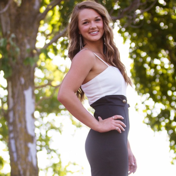 Profile Picture of Sara Chalich (@schalich) on Poshmark