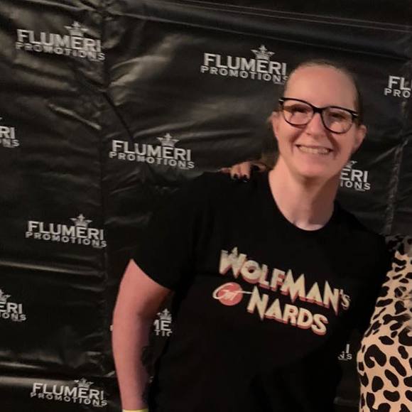 Profile Picture of Katlin Stello (@katlinstello) on Poshmark