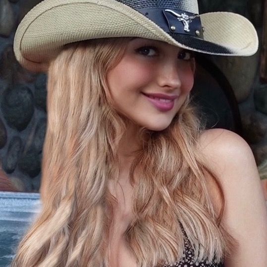 Profile Picture of Ariel (@arielgarciaxo) on Tiktok