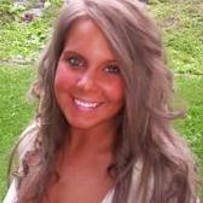 Profile Picture of Taryn Daniels (@poopiehets68802) on Twitter