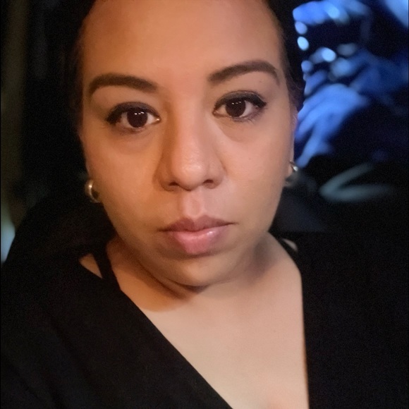 Profile Picture of Janet Serrato (@janetserrato123) on Poshmark