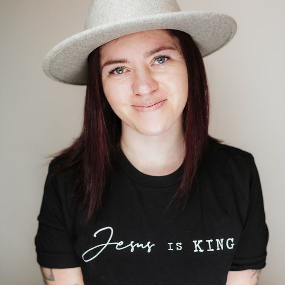 Profile Picture of Airel Manciu (@arielmanciu) on Poshmark