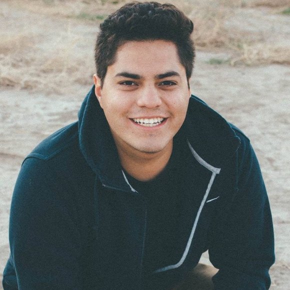 Fabian Arcos - Poshmark Profile Picture of Fabian Arcos (@farcos1) on Poshmark