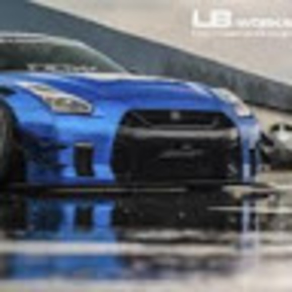 Profile Picture of Andrew Rios (@andrewrios0425) on Poshmark