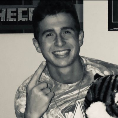 Profile Picture of Marshal Burns (@marshal_burns) on Twitter