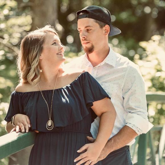 Profile Picture of Haley Hedgespeth (@laurynhaley) on Poshmark