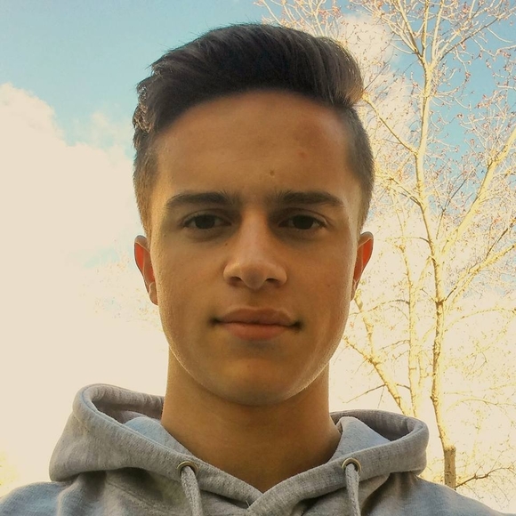 Profile Picture of Beniamin Topala (@beniamin7) on Poshmark