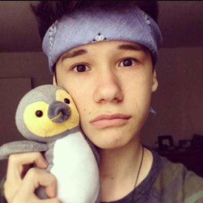 Profile Picture of Sebastian Ozlanski (@Sebastian1bae) on Twitter