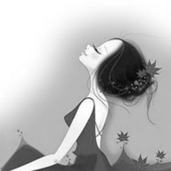 Profile Picture of Dora Wong (@serafinacc1004) on Poshmark