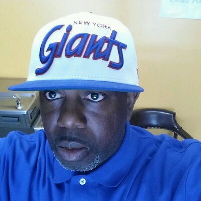 Profile Picture of Eric Glover (@EmoneyBagsQC) on Twitter