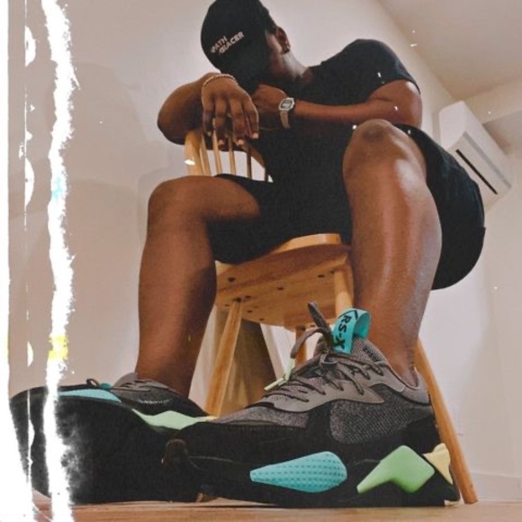 Profile Picture of Takue Takuee (@enocktmunjanja) on Poshmark