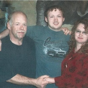 Profile Picture of Victoria & Jeff (@vanderwerff1985) on Myspace