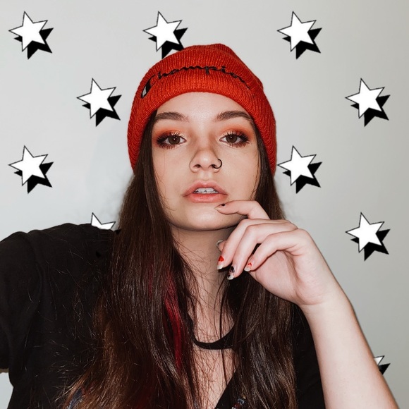 Profile Picture of Maddy Milby (@maddymilby) on Poshmark