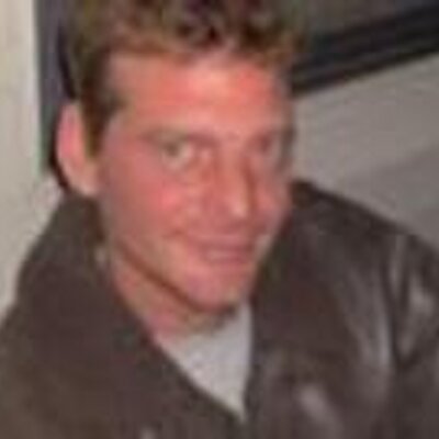 Profile Picture of Daniel Bieniek (@floraldesigner) on Twitter