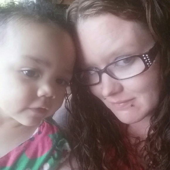 Profile Picture of Ashley Ballos (@ashley12811988) on Poshmark