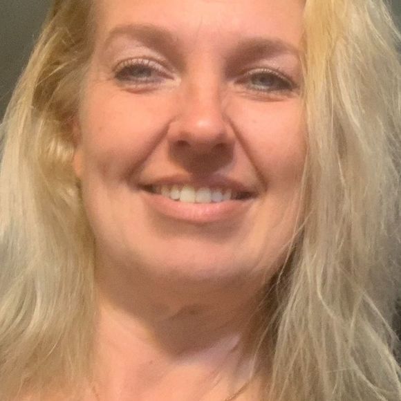 Profile Picture of Joanna Ringwall chiesa (@mcjc9397) on Poshmark