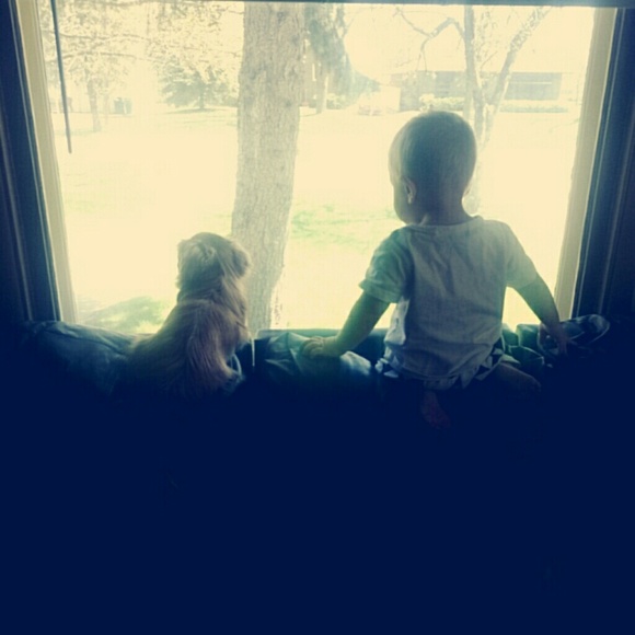 Profile Picture of Angela Hutera (@hute0006) on Poshmark