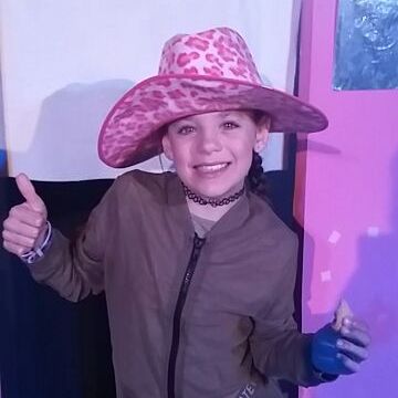 Profile Picture of Isabelle mcmillab (@izzyleunicorn) on Tiktok