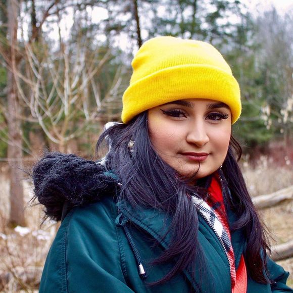 Maheen Malik - Poshmark Profile Picture of Maheen Malik (@malikonflight) on Poshmark