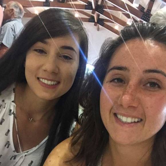 Profile Picture of Lizzy Segler (@lizzysegler) on Poshmark