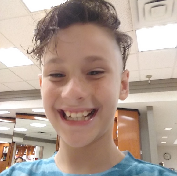 Profile Picture of Jacob Olstein (@iconic5757) on Poshmark