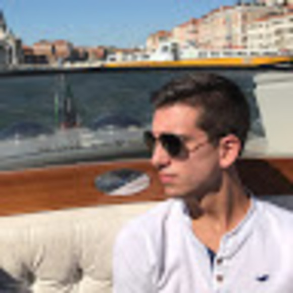 Profile Picture of Rylan Nemesh (@rylannemesh) on Poshmark