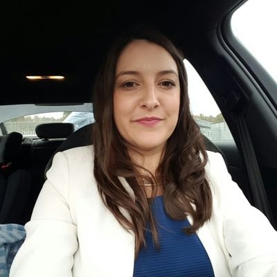 Profile Picture of Lorraine Donnelly (@lorrdonnelly) on Twitter