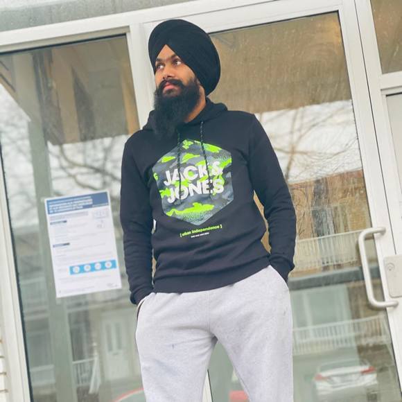 Profile Picture of Sarbjeet Singh (@sarbjeetsing881) on Poshmark