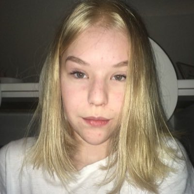 Profile Picture of Caroline Hofmann (@CarolineHofman7) on Twitter