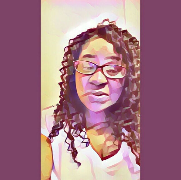 Profile Picture of Florence Koski (@floness4) on Poshmark