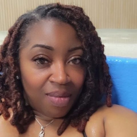 Profile Picture of Latesha Grosvenor-richardson (@lateshagrosveno) on Poshmark