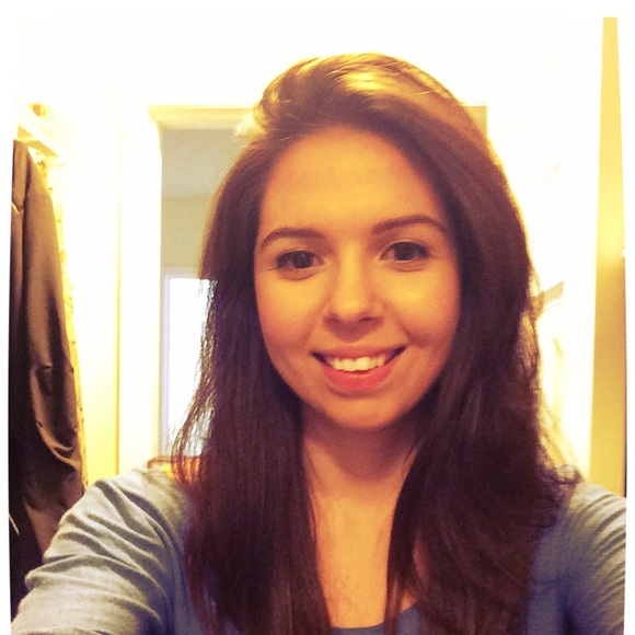 Profile Picture of Gabriela Lowery (@gabriela_lowery) on Poshmark