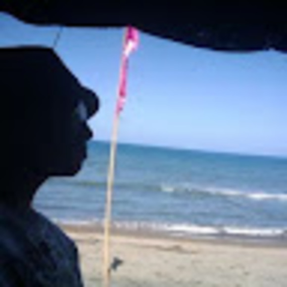 Profile Picture of Atribecalledq Agatep (@chilaywilay) on Poshmark