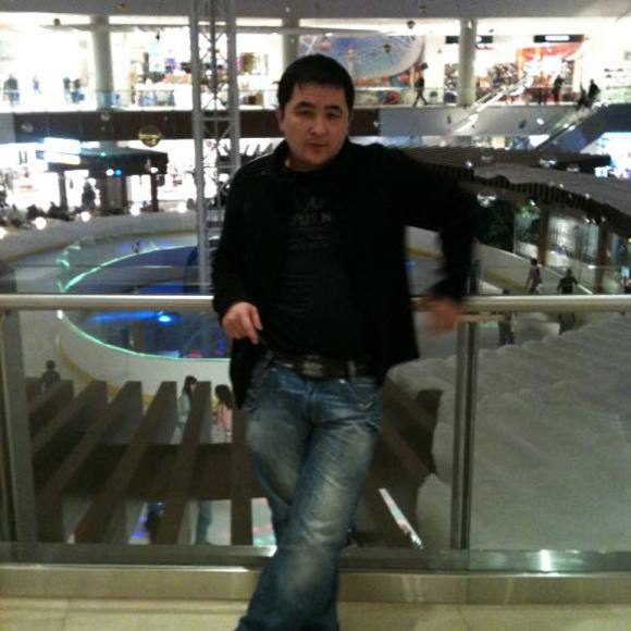 Profile Picture of Serik Bai (@serikbai) on Poshmark