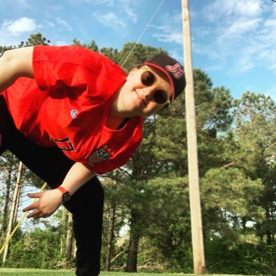 Profile Picture of Julia McCall (@julianotroberts) on Twitter