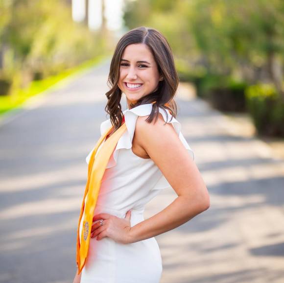 Profile Picture of Annamarie Oddo (@annamarieoddo) on Poshmark