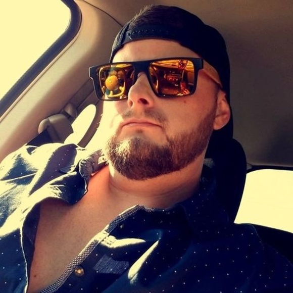 Jake Walton - Poshmark Profile Picture of Jake Walton (@jwreckless01) on Poshmark