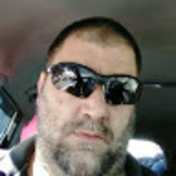 Profile Picture of James Luciano (@lucianojames88) on Poshmark