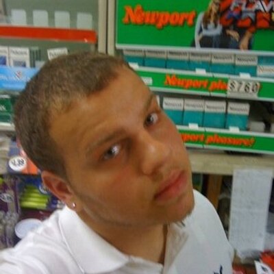 Profile Picture of Robert Kiryako (@Robertk100) on Twitter
