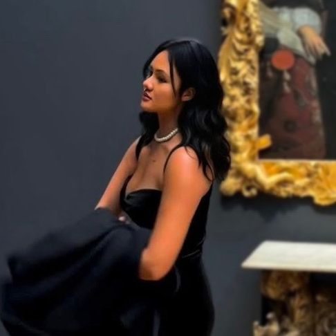 Profile Picture of ELLE🍒 (@ellenustel) on Tiktok